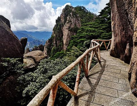 爬黃山最短要多久：探索速度與風景之間的微妙平衡